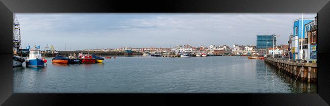 Bridlington harbour panoramic Framed Print by Alan Tunnicliffe