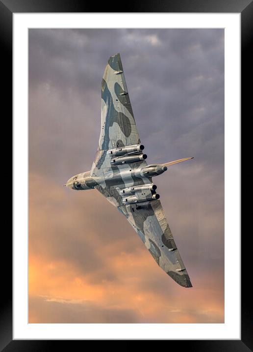 The Majestic Avro Vulcan XH558 Framed Mounted Print by Alan Tunnicliffe