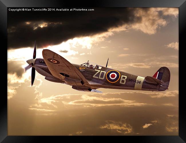  Supermarine Spitfire Framed Print by Alan Tunnicliffe
