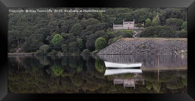 Llyn Padarn Framed Print by Alan Tunnicliffe