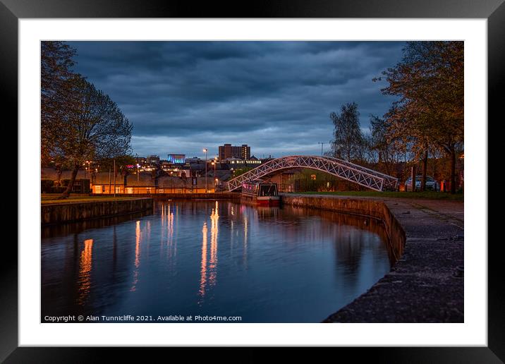 canal basin at etruria Framed Mounted Print by Alan Tunnicliffe