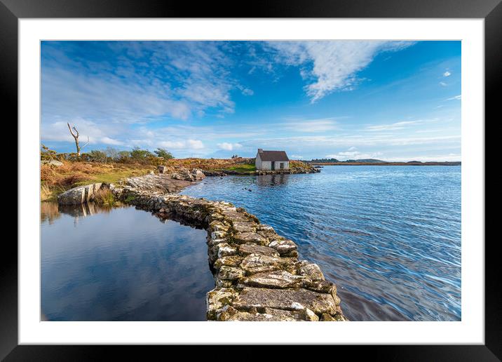 A fisherman's hut at Screebe  Framed Mounted Print by Helen Hotson