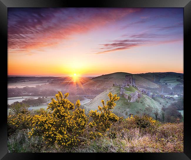 Sunrise at Corfe Castle Framed Print by Helen Hotson