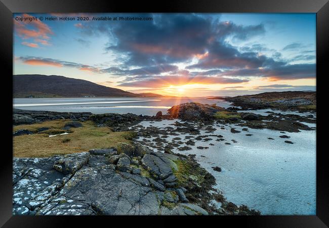 Beautiful sunset over the sandy beach at Luskentyre Framed Print by Helen Hotson