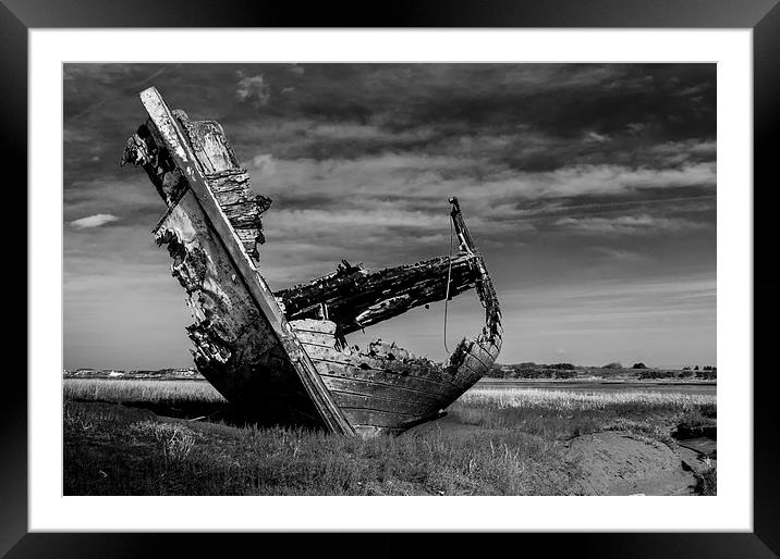 Fleetwood wreck Framed Mounted Print by Mike Janik
