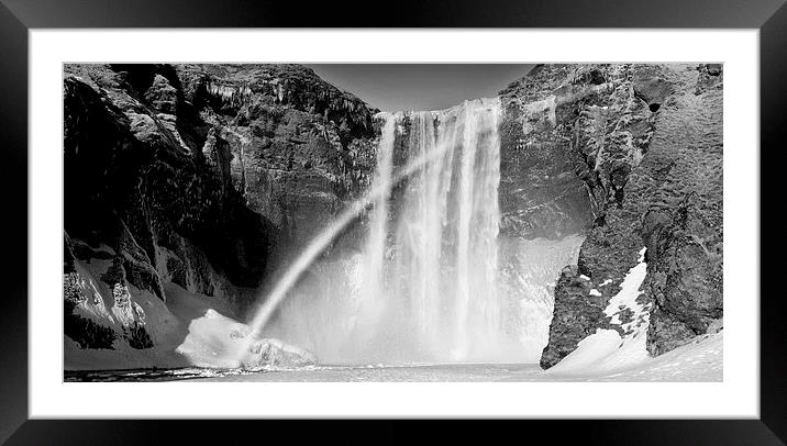 Skogafoss waterfall in Iceland. Framed Mounted Print by richard pereira