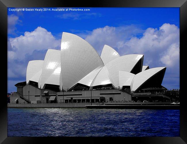 Sydney Opera House black and white icon Framed Print by Gwion Healy