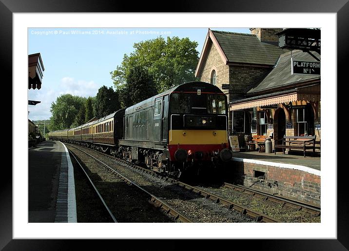 Train at Hampton Loade Station Framed Mounted Print by Paul Williams