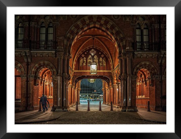 St Pancras Station, London Framed Mounted Print by Dave Wood