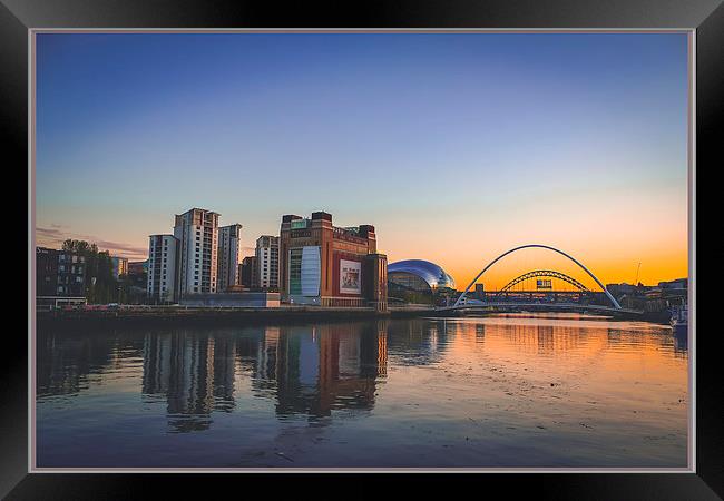  Toon Sunset Framed Print by Rob Seales