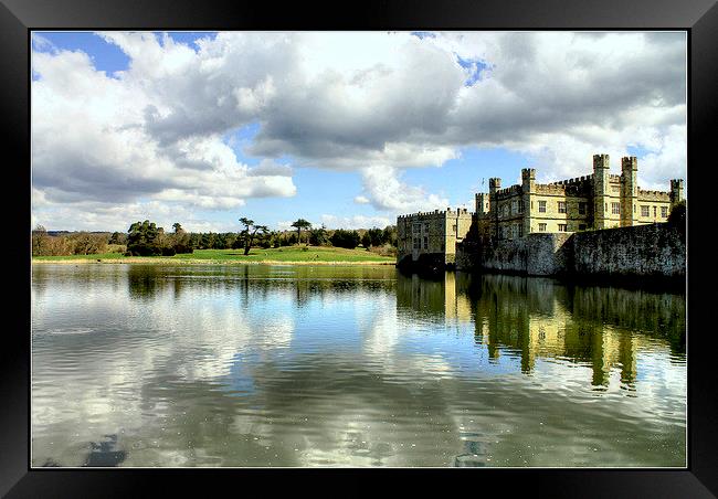 Leeds Castle reflections Framed Print by Andy Wickenden