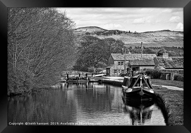 narrowboat at  gargrave lock Framed Print by keith hannant