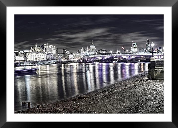 London at night Framed Mounted Print by sylvia scotting