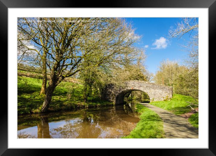 Monmouthshire and Brecon Canal Framed Mounted Print by Pearl Bucknall