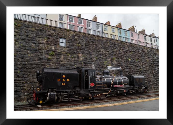 Steam train in Caernarfon station Framed Mounted Print by Jason Wells