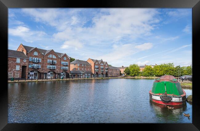 Narrow boat in Ellesmere Port Framed Print by Jason Wells