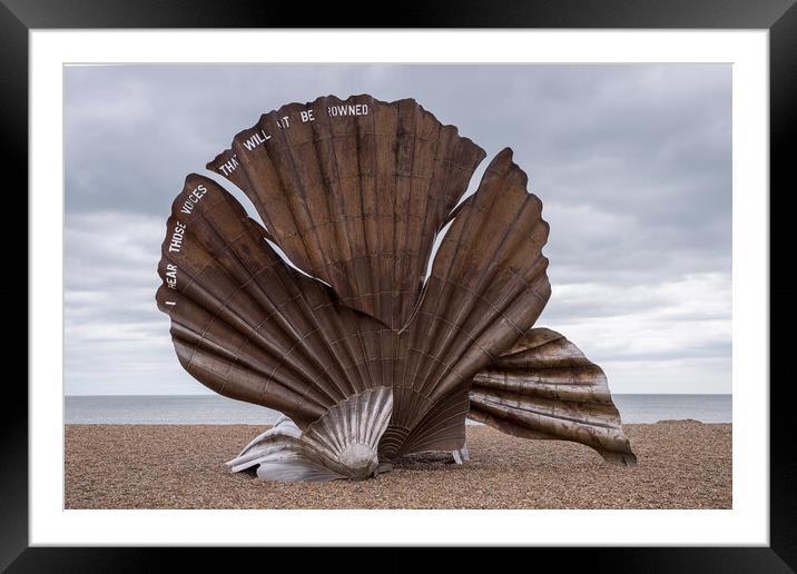 The Scallop sculpture Framed Mounted Print by Jason Wells