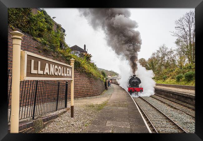68067 Hudswell Clarke steam train departing Llangollen Framed Print by Jason Wells