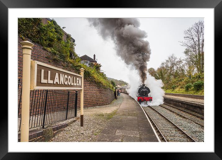 68067 Hudswell Clarke steam train departing Llangollen Framed Mounted Print by Jason Wells