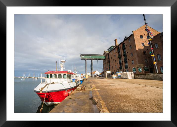 Fishing boat in Wells next the Sea harbour Framed Mounted Print by Jason Wells