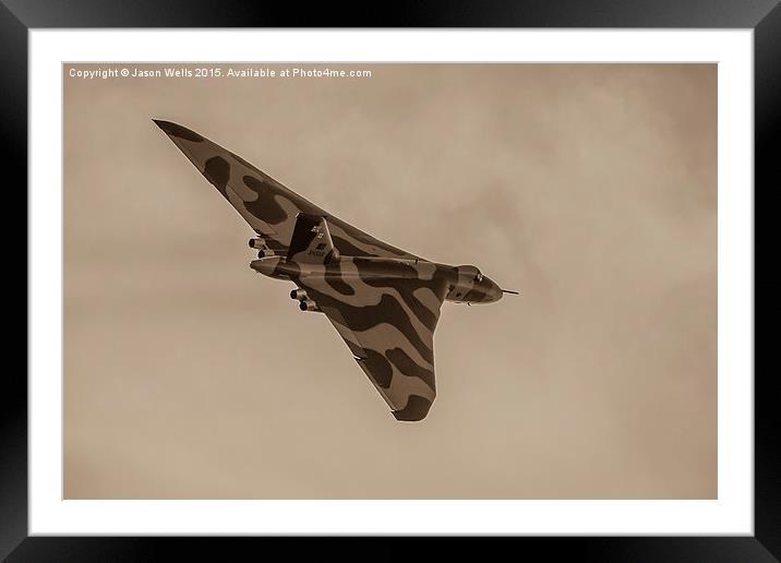 XH558 at Southport for the final time Framed Mounted Print by Jason Wells