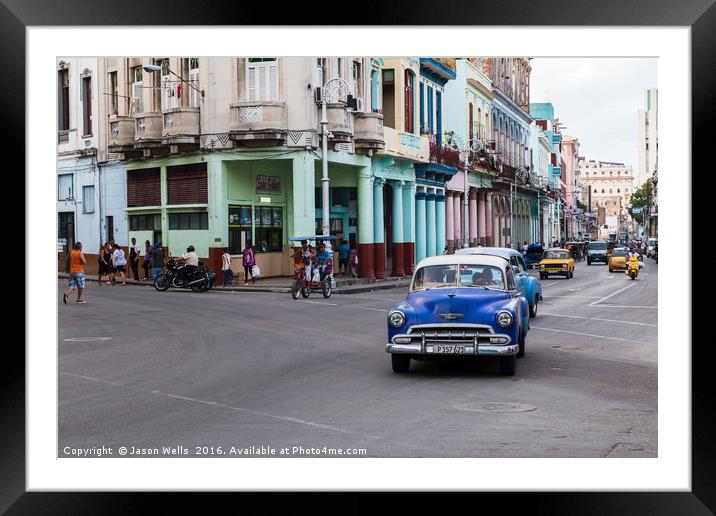 Busy streets of Centro Havana Framed Mounted Print by Jason Wells