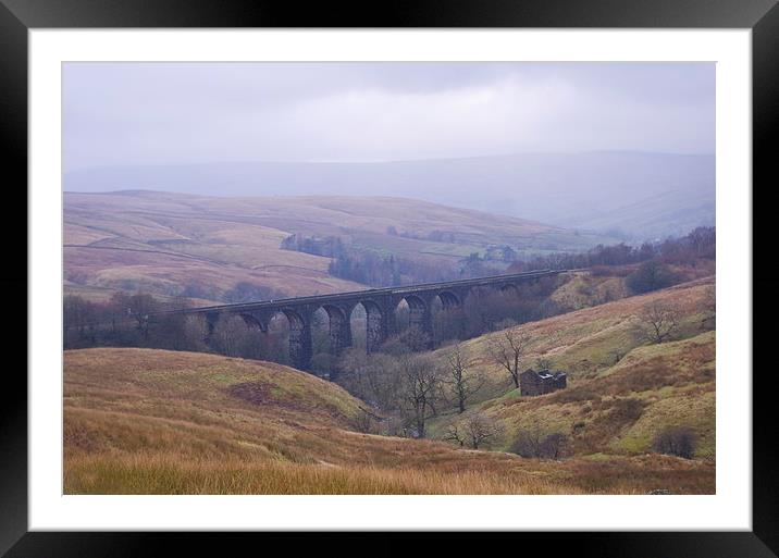 Denthead Viaduct. Yorkshire Dales Framed Mounted Print by Richard Pinder