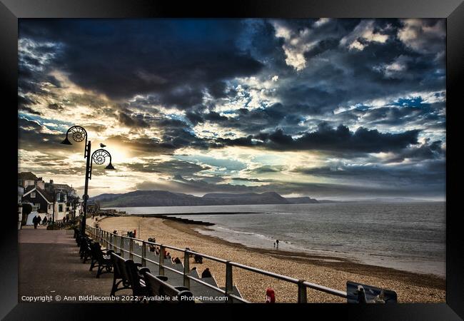 Lyme Regis sea front Framed Print by Ann Biddlecombe