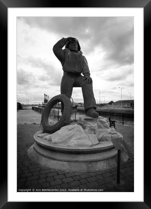 Memorial statue in Lowestoft Framed Mounted Print by Ann Biddlecombe