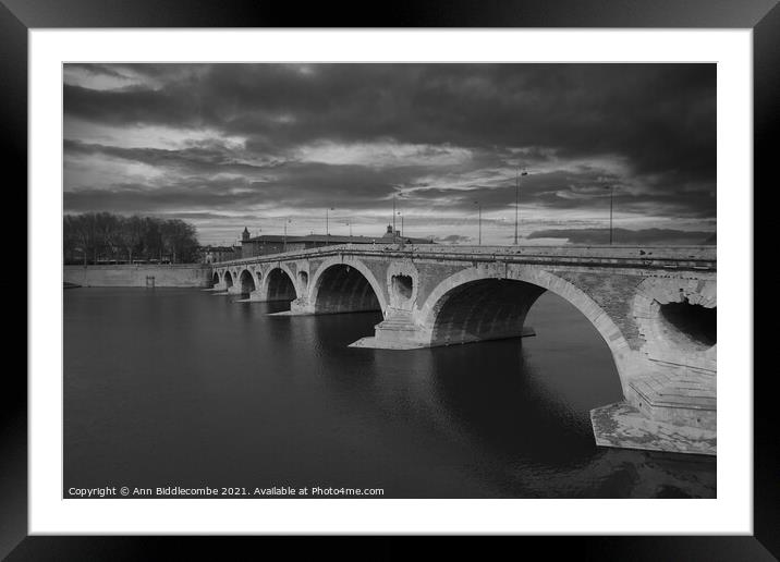 Pont-Neuf bridge over the Garonne river in black and white Framed Mounted Print by Ann Biddlecombe