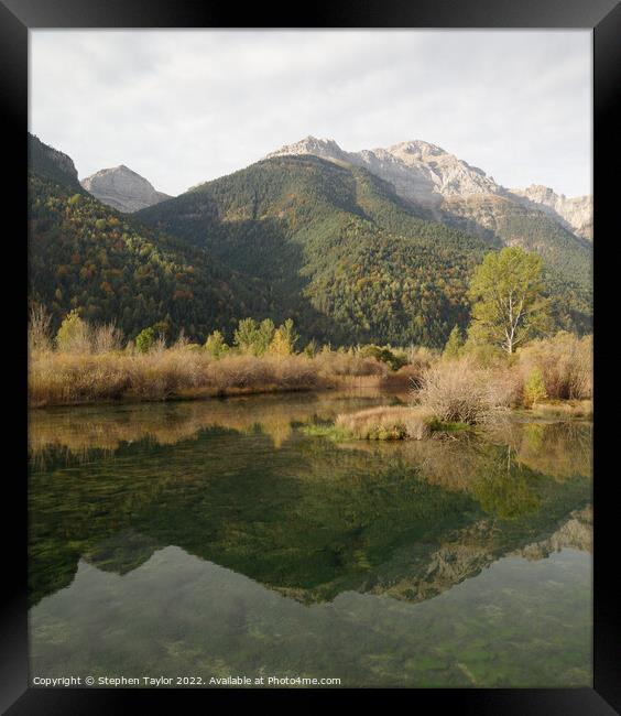 Monte Perdido Framed Print by Stephen Taylor