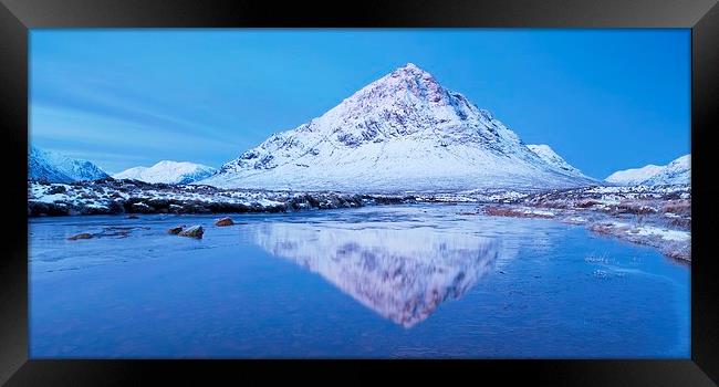  Dawn in Glencoe Framed Print by Stephen Taylor
