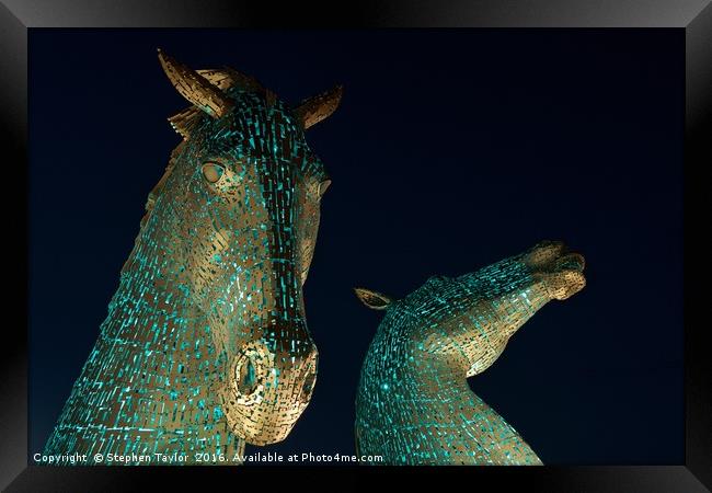 The Kelpies at night Framed Print by Stephen Taylor