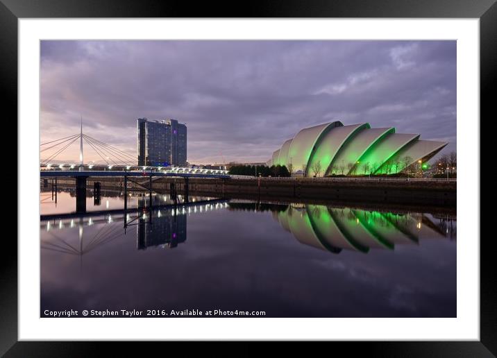 Glasgow Riverside at night Framed Mounted Print by Stephen Taylor
