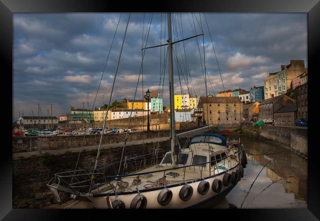 seascape Tenby Harbour Framed Print by paul holt