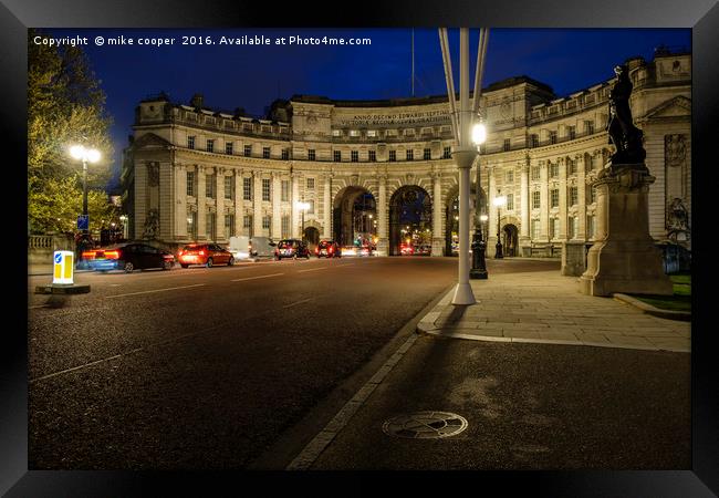 up the Mall to Admiralty arch Framed Print by mike cooper