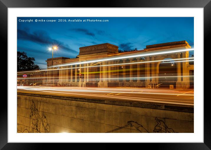 Hyde park corner screen light trail Framed Mounted Print by mike cooper
