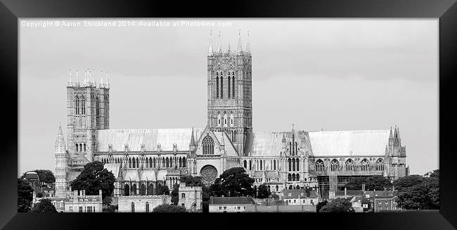 Lincoln  Cathedral (Lincolnshire)  Framed Print by Aaron Strickland