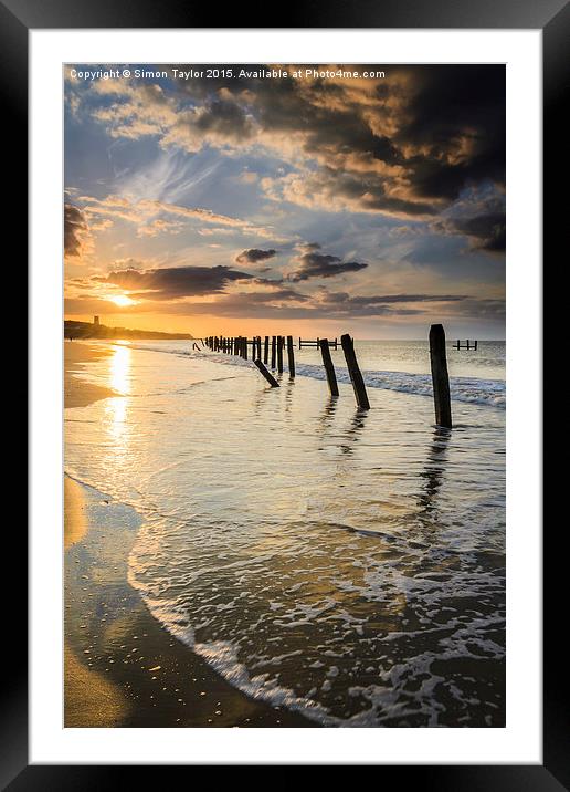  Happisburgh silhouettes, Norfolk Framed Mounted Print by Simon Taylor