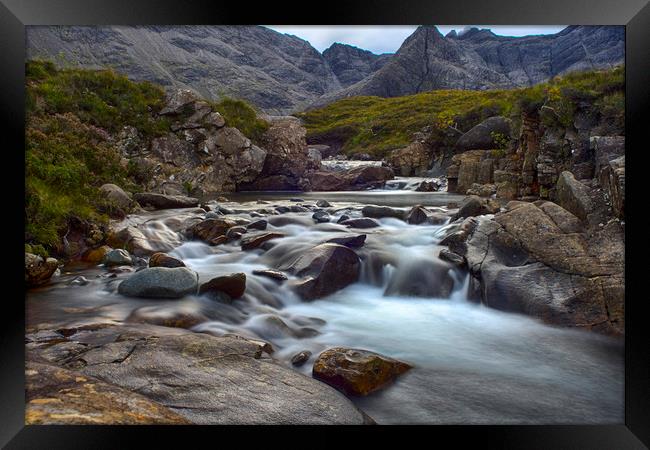 Skye Fairy pools Framed Print by Alan Simpson