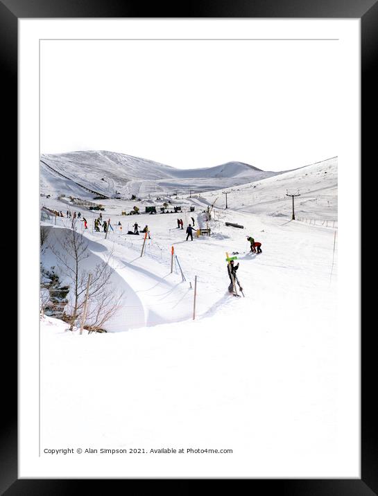 Cairngorm Skiing Framed Mounted Print by Alan Simpson