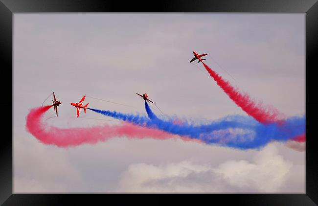  The red arrows 2015 break Framed Print by Andy Stringer
