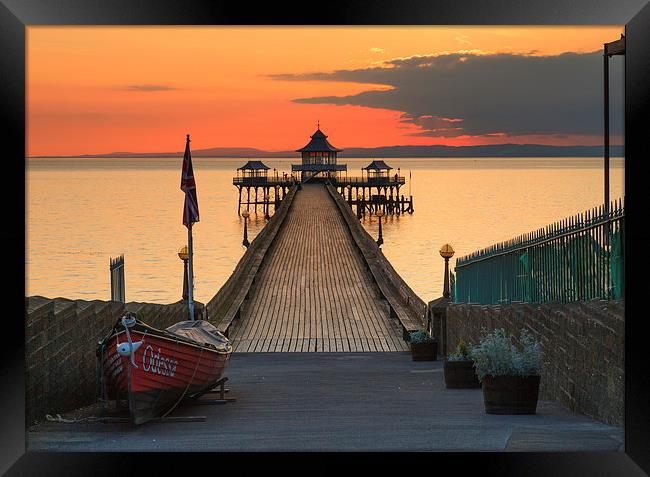 Towards Clevedon Pier Framed Print by Andrew Ray
