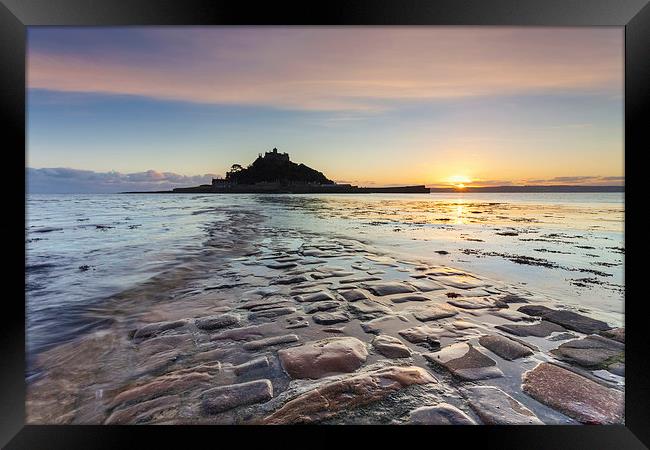 Setting Sun at St Michael's Mount Framed Print by Andrew Ray
