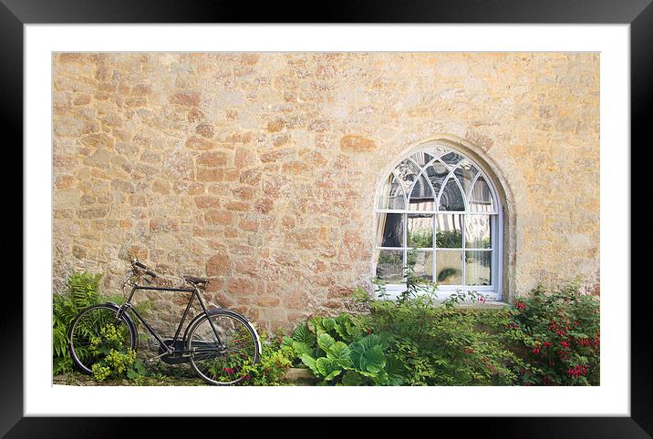  Bicycle  Framed Mounted Print by Louise Wilden
