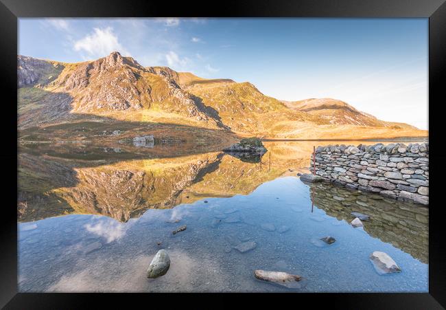 Ridge reflection Framed Print by Jonathon barnett