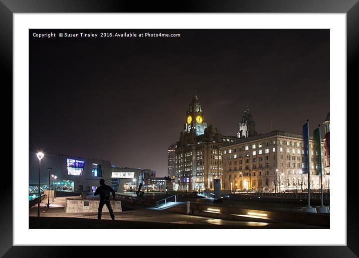 Liver building at night Framed Mounted Print by Susan Tinsley