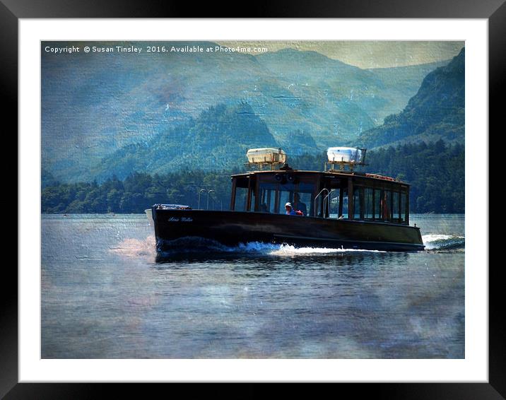 Pleasure cruise Framed Mounted Print by Susan Tinsley