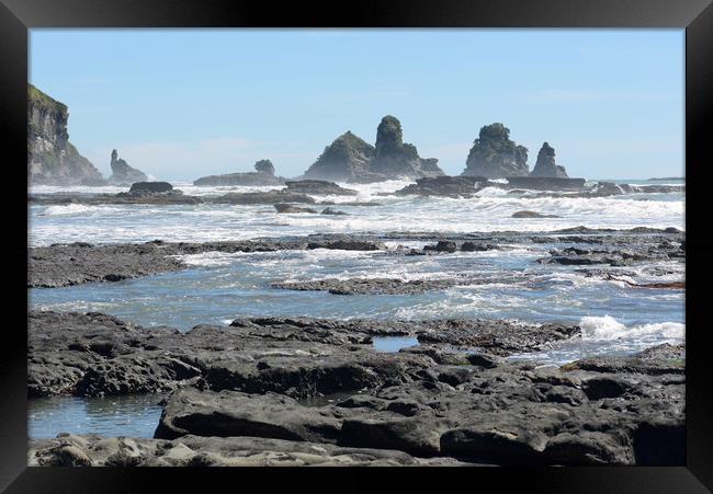 crashing waves Framed Print by Peter Righteous