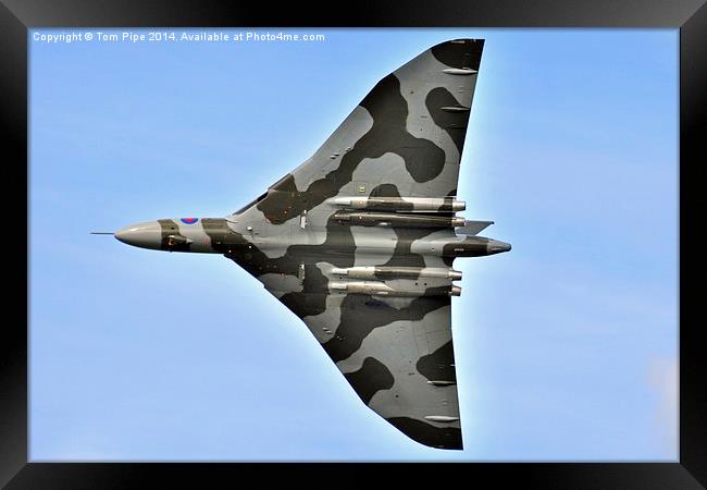  Mighty Vulcan Bomber XH558 Flying side on. Framed Print by Tom Pipe